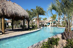 Warm and Inviting Family Villa! Themed Rooms, Movie Room and Upstairs 