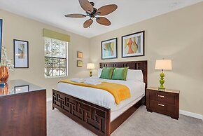 Warm and Inviting Family Villa! Themed Rooms, Movie Room and Upstairs 