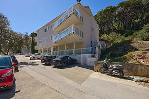 Hedera Estate, Hedera A38