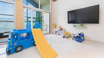 Gyeongju Cheongun28 Kids Poolvilla