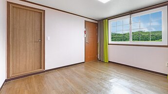 Gyeongju Cheongun28 Kids Poolvilla