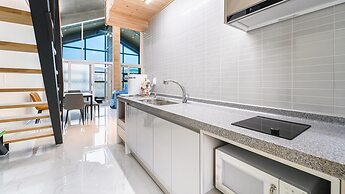 Gyeongju Cheongun28 Kids Poolvilla