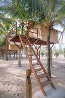 Hola Beach-Beach Club & Eco Glamping Resort