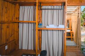 Hola Beach-Beach Club & Eco Glamping Resort