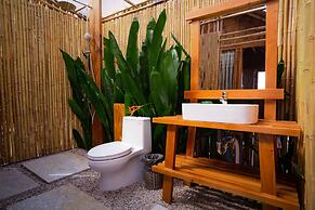 Hola Beach-Beach Club & Eco Glamping Resort