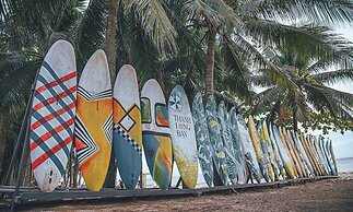 Hola Beach-Beach Club & Eco Glamping Resort