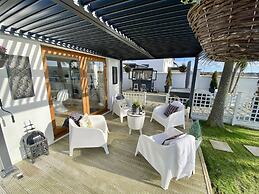 Seaview Cottage on the Island