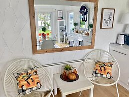 Seaview Cottage on the Island