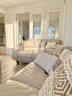 Seaview Cottage on the Island