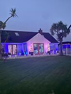 Seaview Cottage on the Island