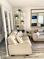 Seaview Cottage on the Island