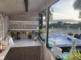 Seaview Cottage on the Island