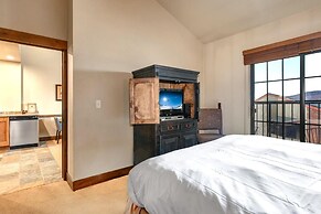 Copperbottom Inn by KBM