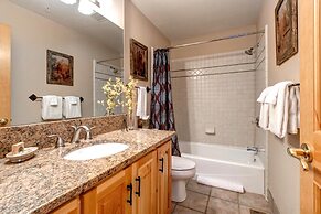 Black Bear Lodge 2 Bedrooms BBL-251 by KBM