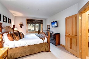 Black Bear Lodge 2 Bedrooms BBL-251 by KBM