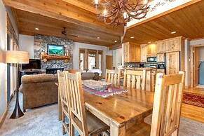 In The Trees 4 Bedrooms ITT-22 by KBM