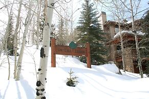 In The Trees 4 Bedrooms ITT-22 by KBM