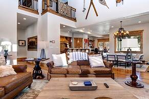 The Lookout 4 Bedrooms PLO-6590 by KBM