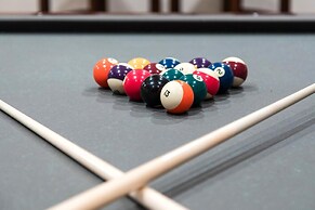 Rossi Hill 4 Bedrooms PRH-685 by KBM