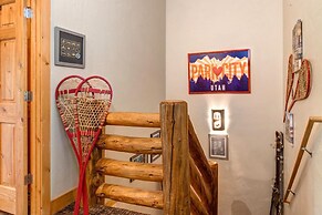 Timber Wolf Lodge 3 Bedrooms TWL-5B by KBM