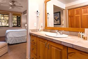 Town Pointe 3 BedroomsTPC-102C by KBM