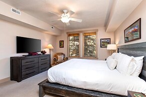 Town Pointe 3 BedroomsTPC-102C by KBM