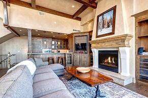 Vintage On The Strand 4 Bedrooms VIN-17 by KBM