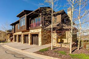 Vintage On The Strand 4 Bedrooms VIN-17 by KBM