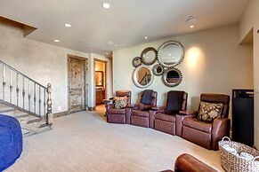 Vintage On The Strand 4 Bedrooms VIN-17 by KBM