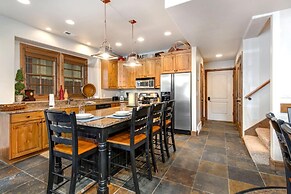 ParkSide 4 Bedrooms PPS-1416 by KBM