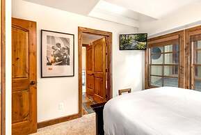 ParkSide 4 Bedrooms PPS-1416 by KBM