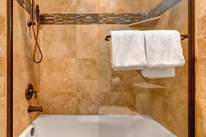 Timber Wolf Lodge 2 Bedrooms TWL-12C by KBM