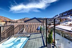 Lift Lodge 2 Bedrooms LLC103 by KBM