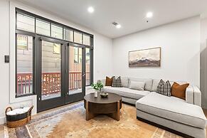 Lift Lodge 2 Bedrooms LLC103 by KBM