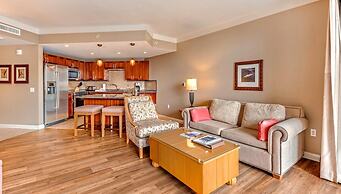 Honua Kai Hokulani by KBM