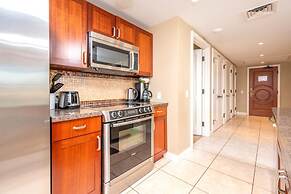 Honua Kai Hokulani by KBM