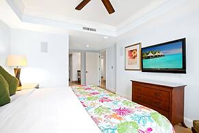 Honua Kai Hokulani by KBM