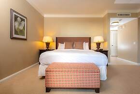 Honua Kai Hokulani by KBM