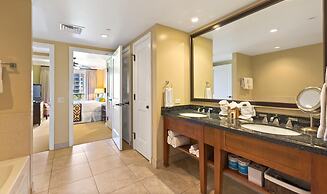 Honua Kai Hokulani by KBM