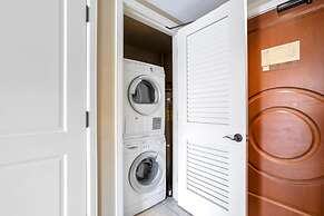 Honua Kai Hokulani by KBM