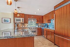 Honua Kai Hokulani by KBM