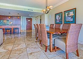 Honua Kai Hokulani by KBM