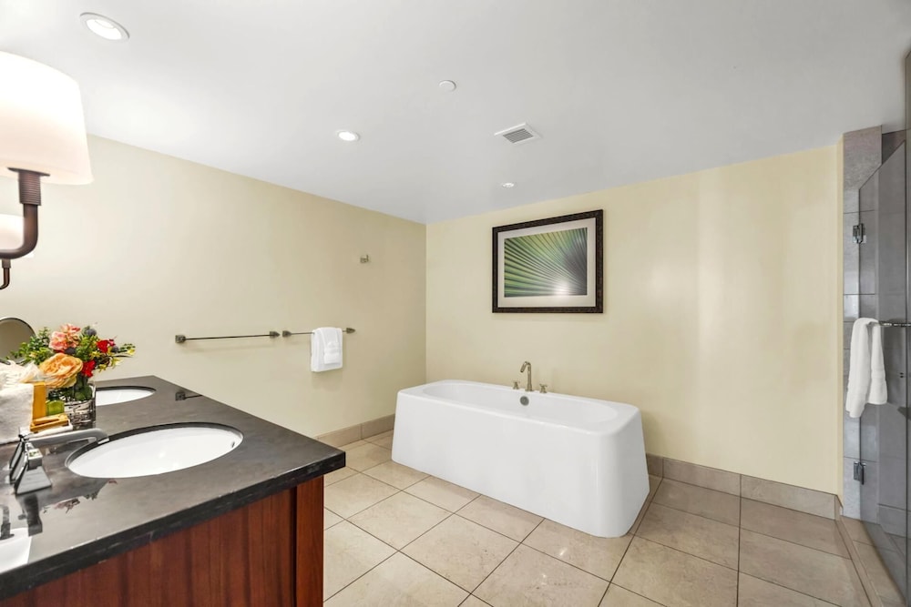Honua Kai Hokulani Resort by KBM