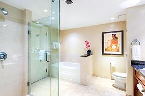 Honua Kai Hokulani by KBM