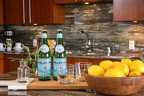 Honua Kai Hokulani by KBM