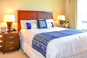 Honua Kai Hokulani by KBM