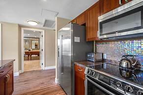 Honua Kai Hokulani by KBM