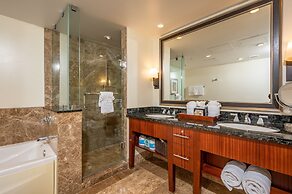 Honua Kai Hokulani by KBM