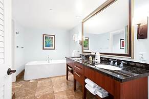 Honua Kai Hokulani by KBM