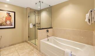 Honua Kai Hokulani by KBM